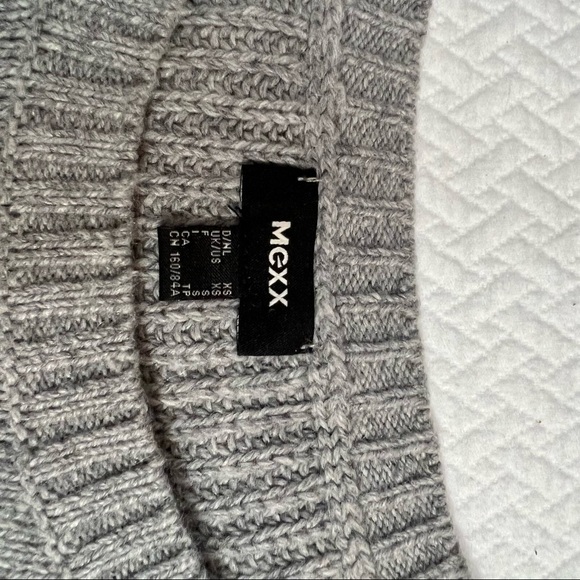Mexx Grey Wool Blend Jewel Neckline Cropped Short Sleeve Sweater Size XS - Picture 9 of 10